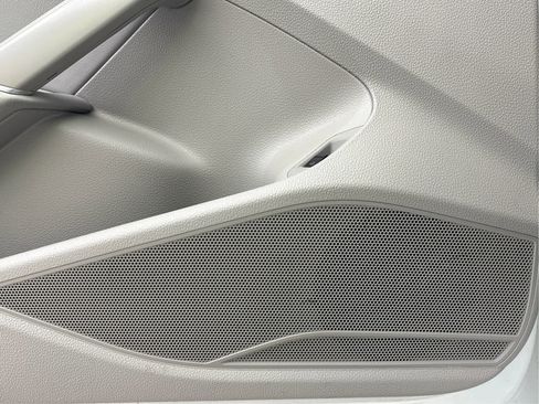 Used 2018 Volkswagen Passat 2.0T SE w/ SE Lighting Package image 40