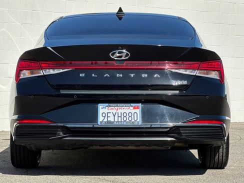 Used 2023 Hyundai Elantra Limited image 8