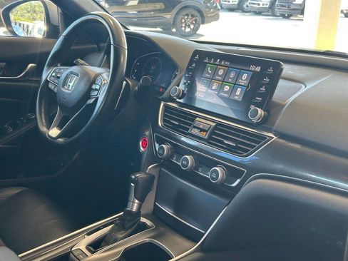 Used 2020 Honda Accord Sport image 25