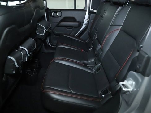 Used 2020 Jeep Gladiator Rubicon image 14