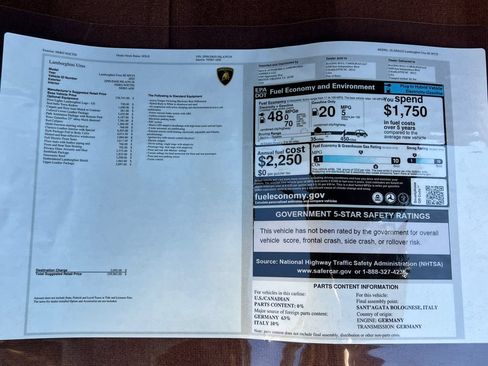Used 2025 Lamborghini Urus SE AWD/4WD image 35
