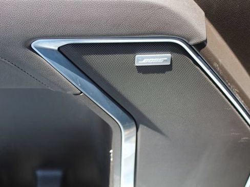 Used 2025 GMC Sierra 1500 SLT AWD/4WD image 36