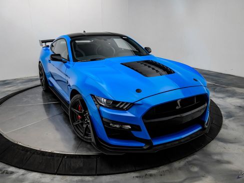 Used 2022 Ford Mustang Shelby GT500 w/ Carbon Fiber Track Pack image 28