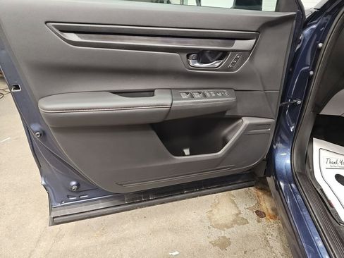 Used 2025 Honda CR-V Sport-L image 16