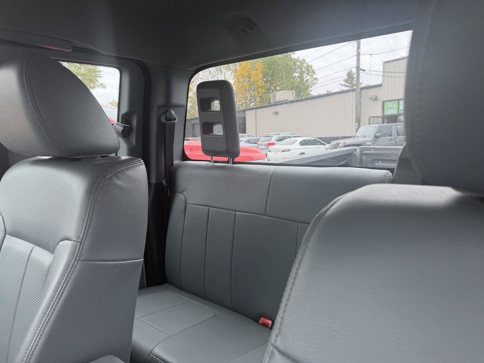 Used 2015 Ford F250 XL w/ Power Equipment Group AWD/4WD image 20