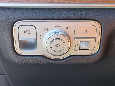 Used 2023 Mercedes-Benz GLE 350 4MATIC image 19