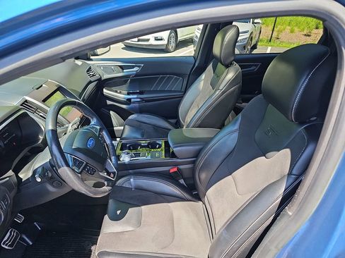 Used 2019 Ford Edge ST w/ Convenience Package AWD/4WD image 10
