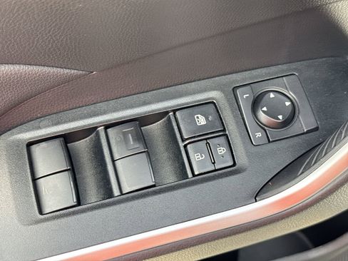 Used 2025 Toyota RAV4 LE FWD image 15