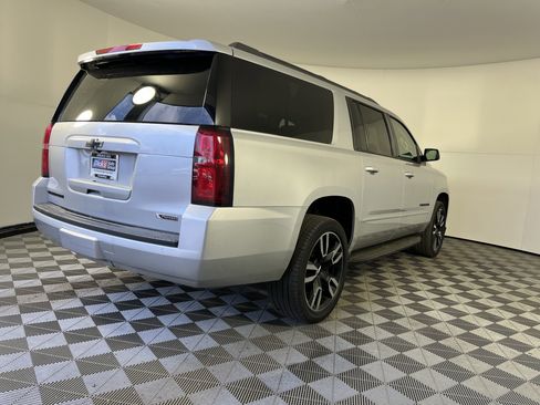Used 2018 Chevrolet Suburban Premier image 4