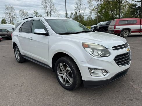 Used 2016 Chevrolet Equinox LTZ w/ Enhanced Convenience Package AWD/4WD image 7