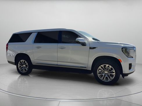 Used 2024 GMC Yukon XL Denali image 34