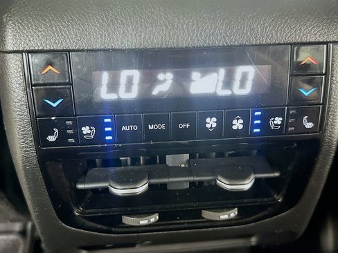 Used 2022 Jeep Grand Cherokee Summit AWD/4WD image 35