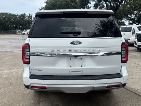 Used 2024 Ford Expedition Limited RWD image 11