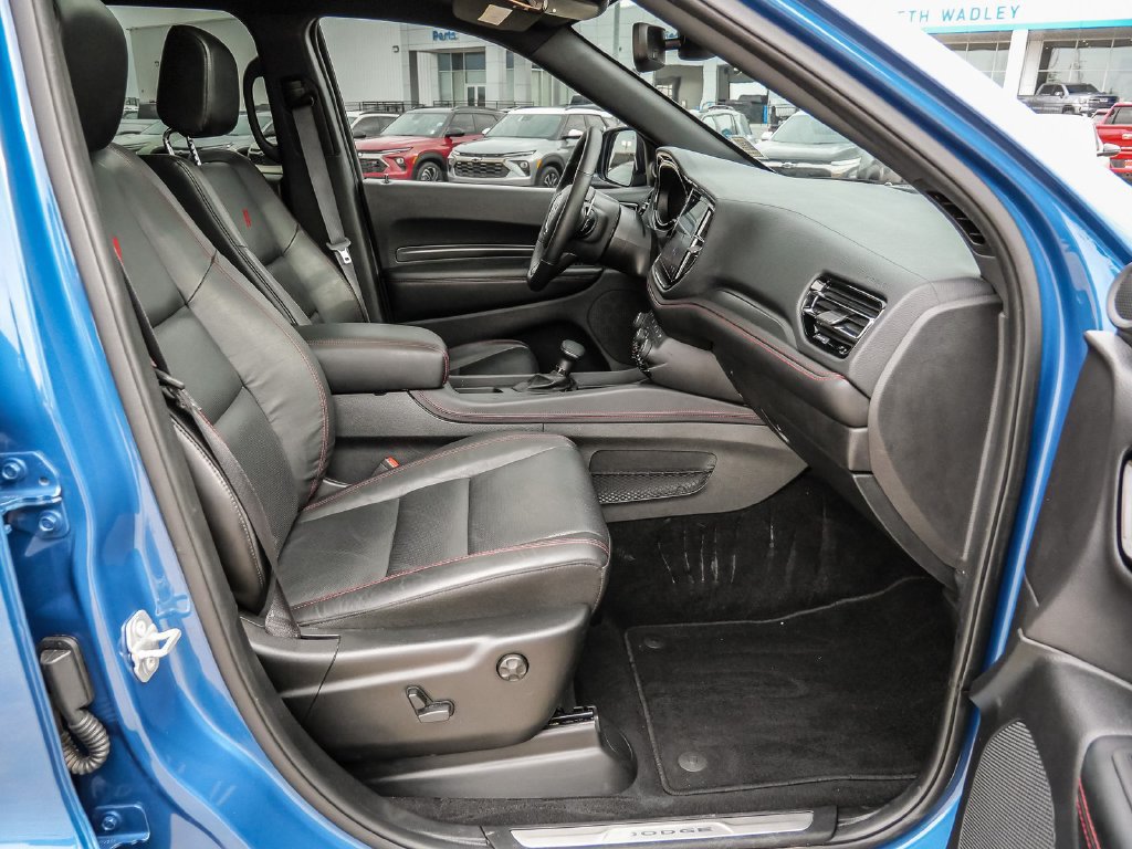Used 2025 Dodge Durango GT AWD/4WD image 16