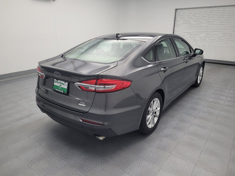 Used 2019 Ford Fusion SE FWD image 9
