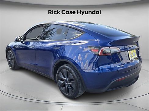 Used 2024 Tesla Model Y Long Range image 7