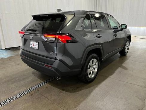 Certified 2023 Toyota RAV4 LE AWD/4WD image 4