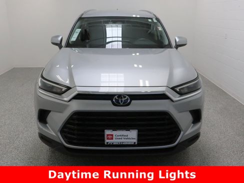 Certified 2025 Toyota Grand Highlander AWD image 3