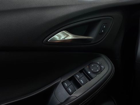 Used 2025 Buick Encore GX Preferred FWD image 19