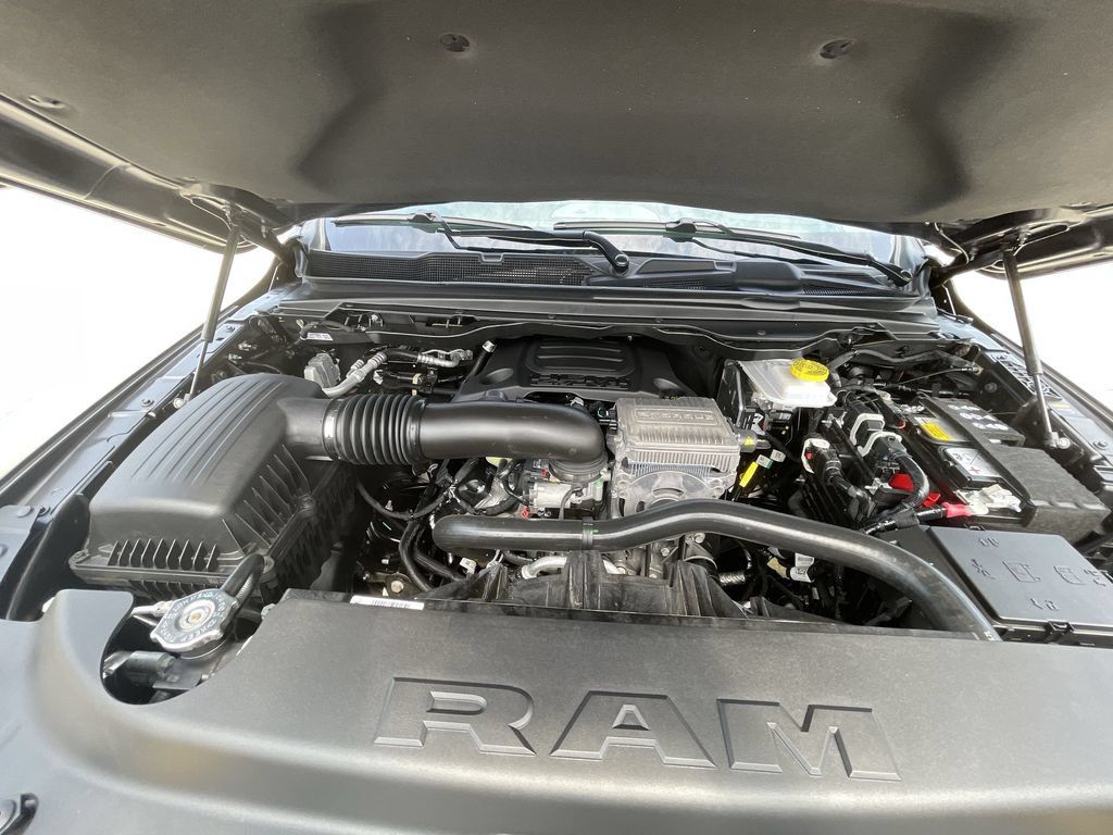 Used 2026 RAM 1500 Laramie AWD/4WD image 31