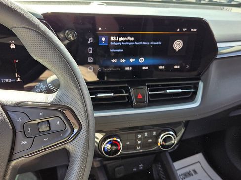 Used 2026 Chevrolet TrailBlazer LT w/ Driver Confidence Package image 18