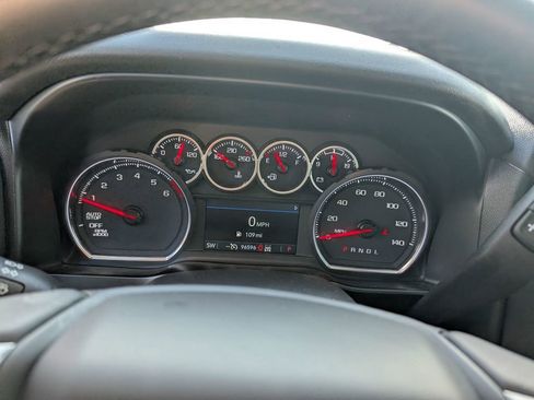 Used 2021 Chevrolet Silverado 1500 LT image 21