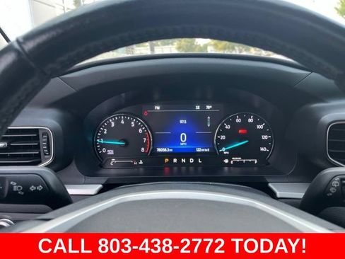 Used 2022 Ford Explorer XLT w/ Equipment Group 202A RWD image 20