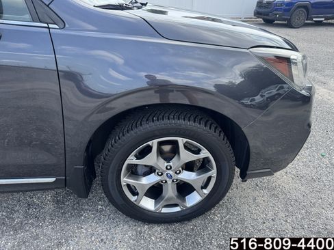 Used 2017 Subaru Forester 2.5i Touring AWD/4WD image 9