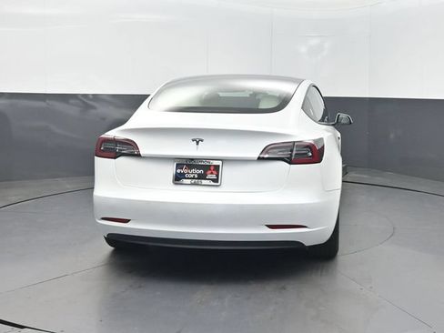 Used 2022 Tesla Model 3 Standard Range RWD image 30