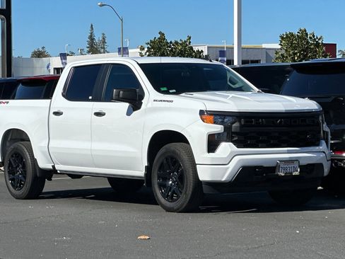 Certified 2025 Chevrolet Silverado 1500 Custom w/ LPO, Dark Essentials Package image 1