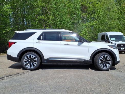 New 2026 Ford Explorer Platinum w/ LUX Leather Package AWD/4WD image 4