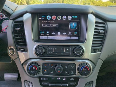 Used 2018 Chevrolet Tahoe LT w/ LT Signature Package RWD image 25
