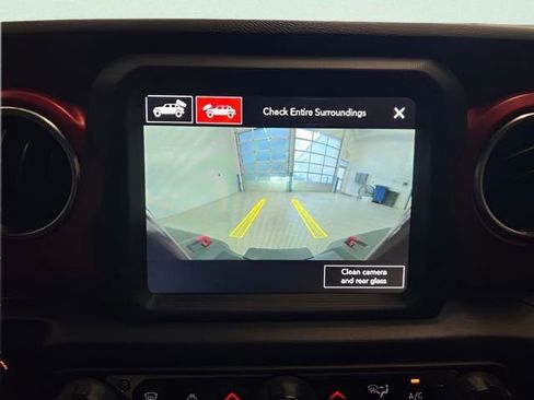 Used 2021 Jeep Wrangler Unlimited Rubicon AWD/4WD image 22