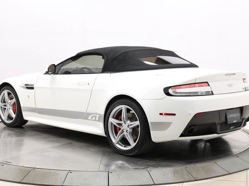 Used 2016 Aston Martin V8 Vantage GT RWD image 79