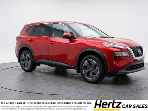 Used 2025 Nissan Rogue SV FWD image 1