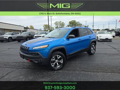 Used 2018 Jeep Cherokee Trailhawk w/ Comfort/Convenience Group