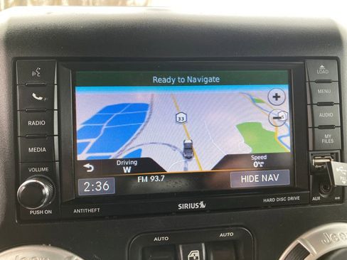 Used 2018 Jeep Wrangler Unlimited Rubicon image 25