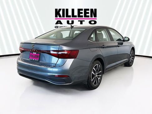 New 2026 Volkswagen Jetta SE FWD image 7