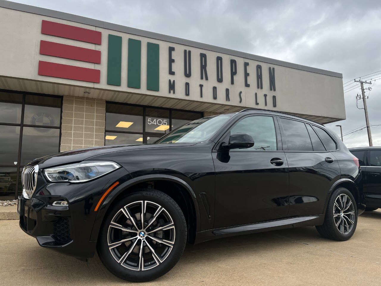 Used 2019 BMW X5 xDrive40i w/ M Sport Package AWD/4WD image 1