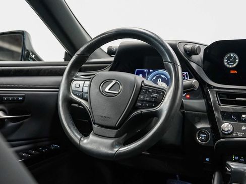 Used 2024 Lexus ES 300h w/ Premium Package FWD image 15