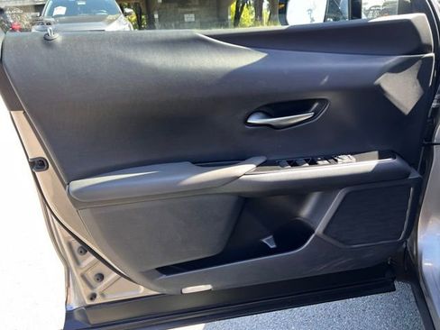 Used 2019 Lexus UX 200 w/ Accessory Package FWD image 17