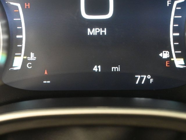 New 2025 Chrysler Pacifica Select w/ Uconnect Theater Family Group AWD/4WD image 37