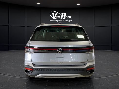 Used 2025 Volkswagen Taos S AWD/4WD image 6