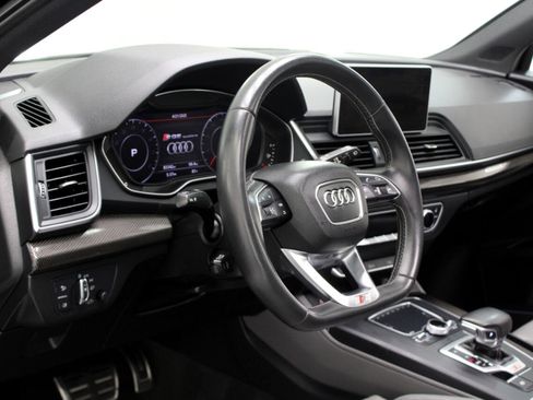 Used 2019 Audi SQ5 Premium Plus w/ Premium Plus Package image 31