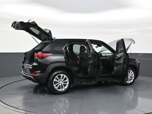 Used 2025 Chevrolet TrailBlazer LS FWD image 29