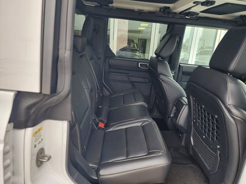 New 2025 Ford Bronco Badlands w/ Sasquatch Package image 16