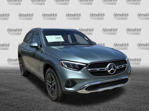 New 2026 Mercedes-Benz GLC 300 4MATIC image 2