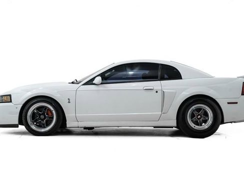 Used 2003 Ford Mustang Cobra RWD image 9