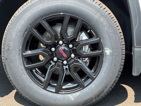 Used 2023 GMC Sierra 1500 Elevation image 32