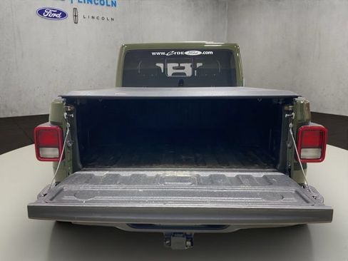 Used 2022 Jeep Gladiator Mojave w/ Cold Weather Group AWD/4WD image 23